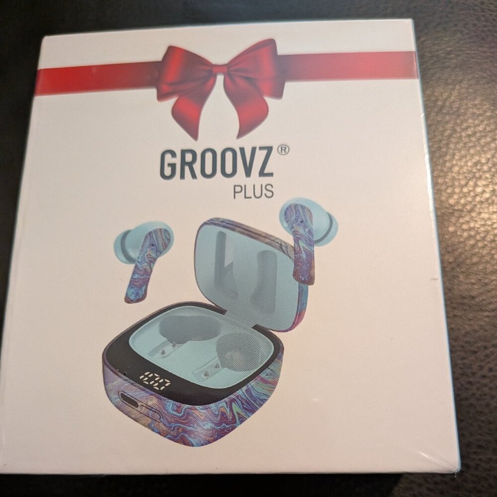 Groovz Plus True Wireless Earbuds with Charging Case NEW SEALED